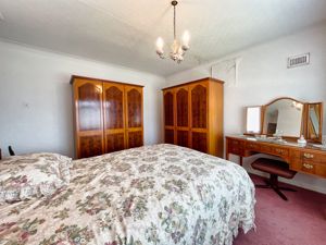 Photo 16- click for photo gallery